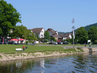Altstadt von der Weser aus gesehen