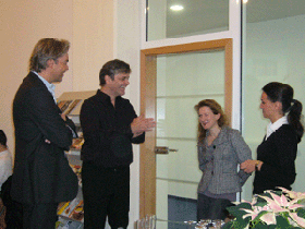 Frank und Jörg Menze, Frau Schlegel vom Fernsehteam und Elena Koop aus dem Büro